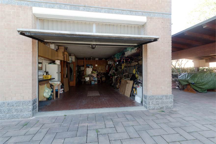 garage