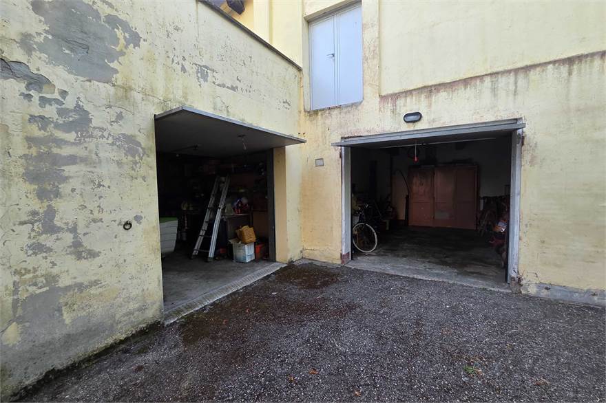 garage