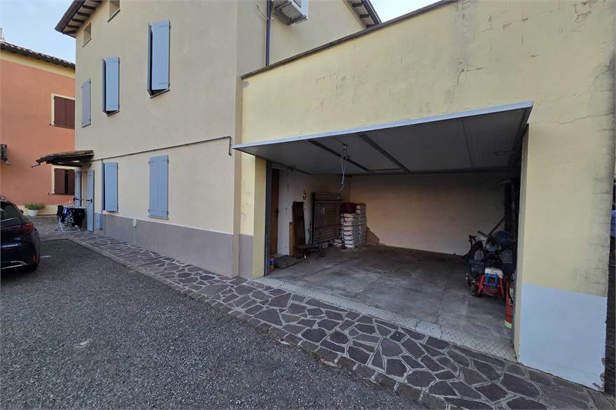 garage